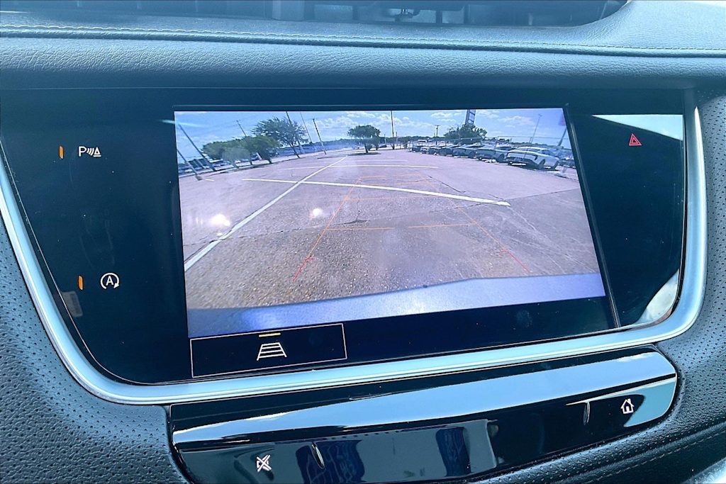 Thumbnail: 2023 Cadillac XT5 - 25
