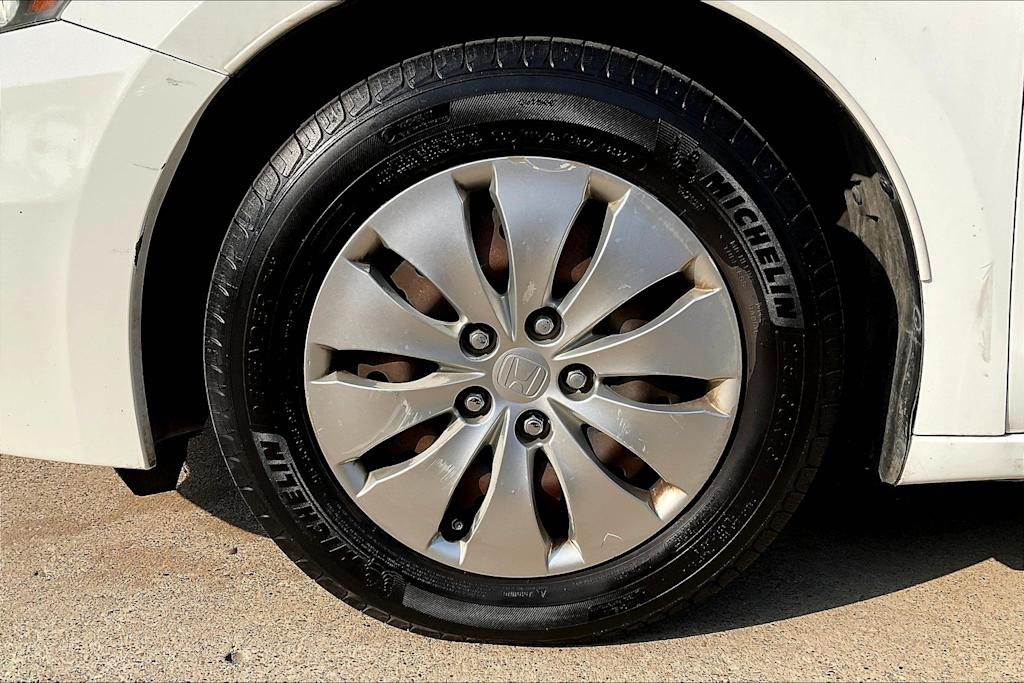 2011 Honda Accord LX 8