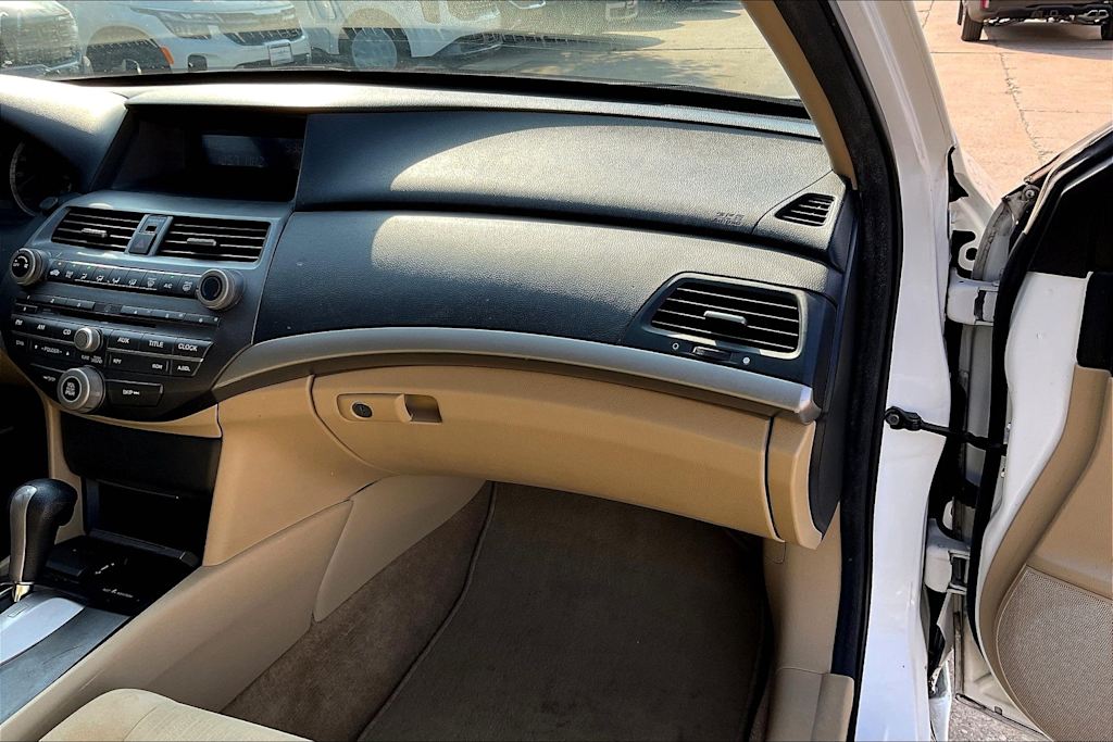 2011 Honda Accord LX 22