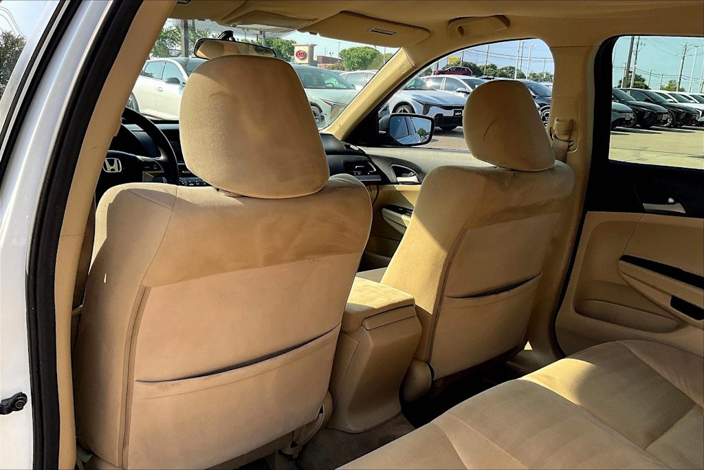 2011 Honda Accord LX 13