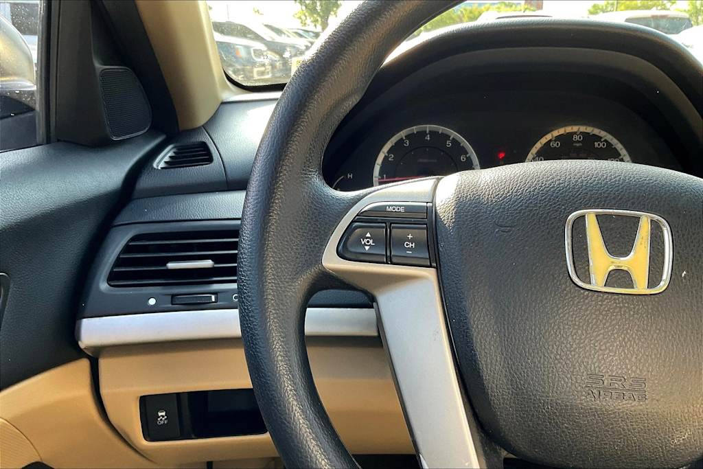 2011 Honda Accord LX 23