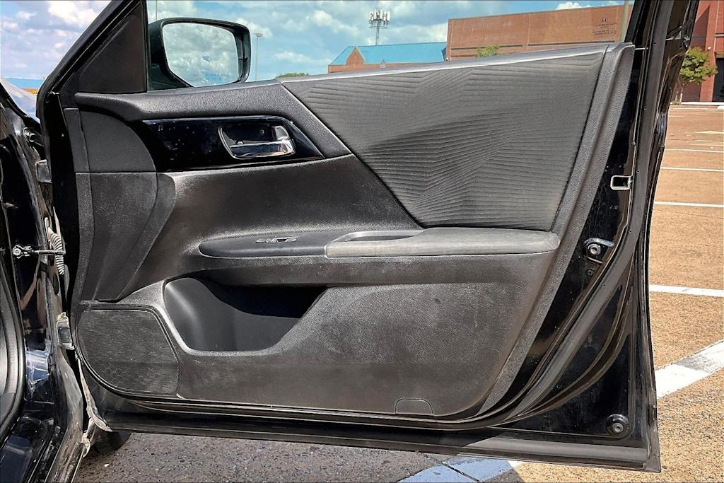 Thumbnail: 2016 Honda Accord - 23