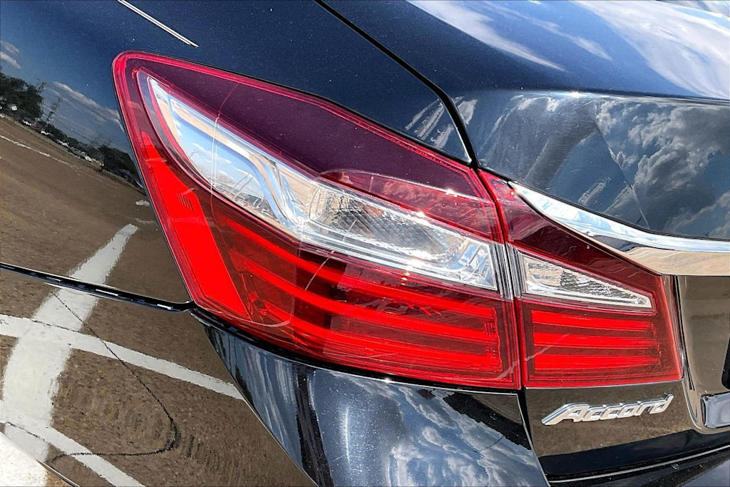 Thumbnail: 2016 Honda Accord - 26