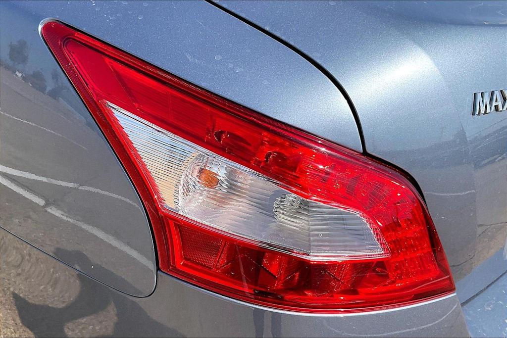 Thumbnail: 2011 Nissan Maxima - 30