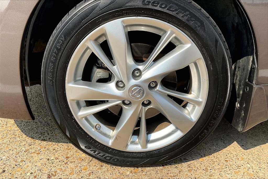 Thumbnail: 2013 Nissan Altima - 6