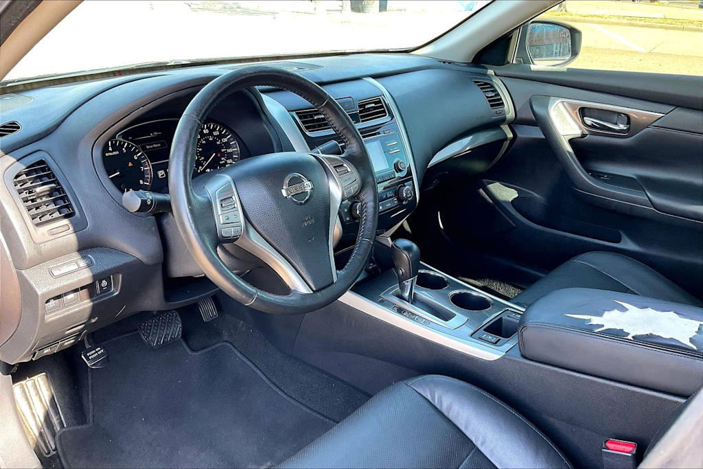 Thumbnail: 2015 Nissan Altima - 2