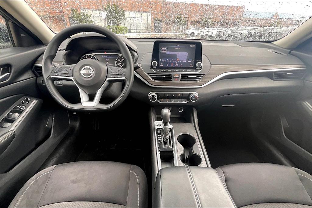 Thumbnail: 2025 Nissan Altima - 9
