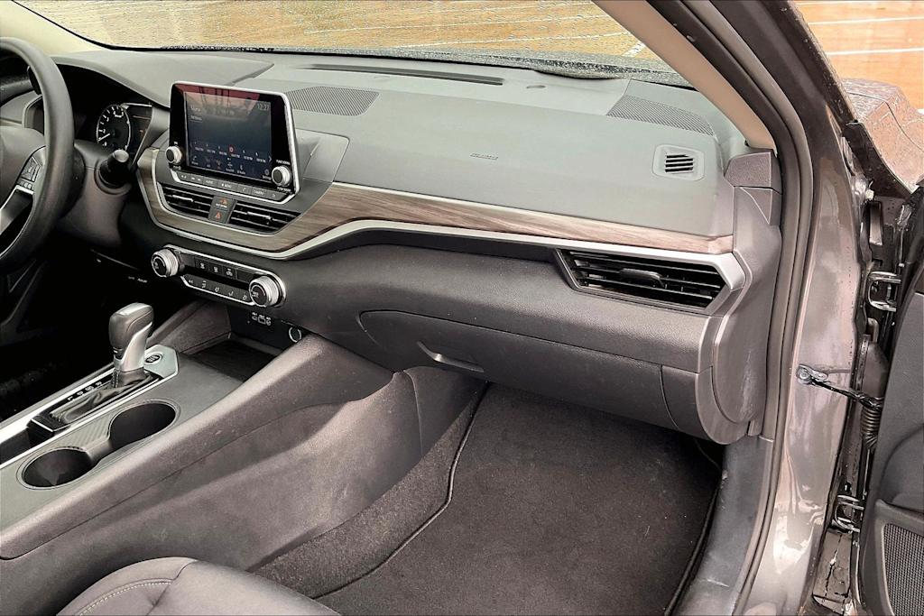Thumbnail: 2025 Nissan Altima - 14
