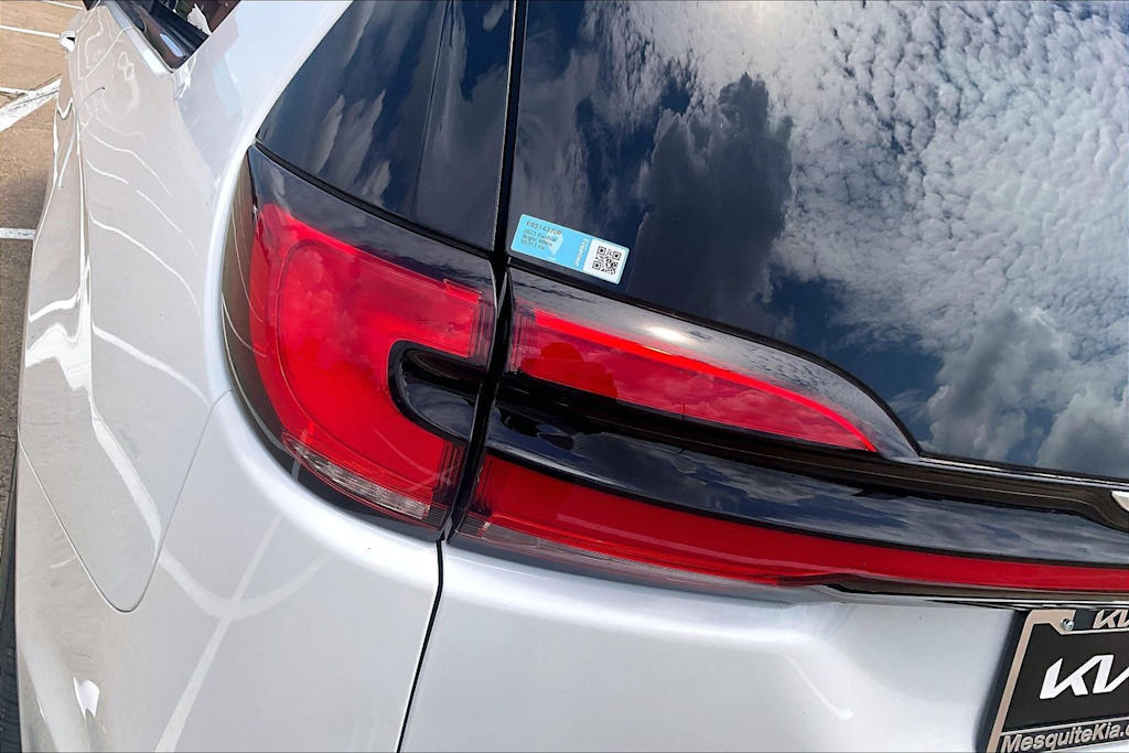 Thumbnail: 2023 Chrysler Pacifica - 30