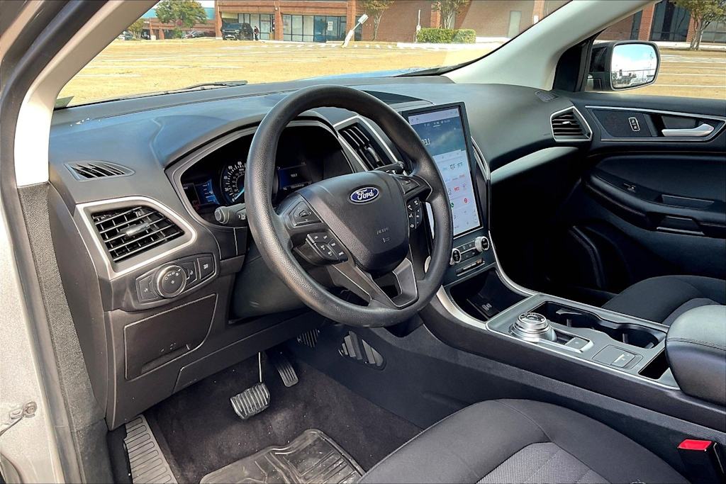 Thumbnail: 2022 Ford Edge - 2