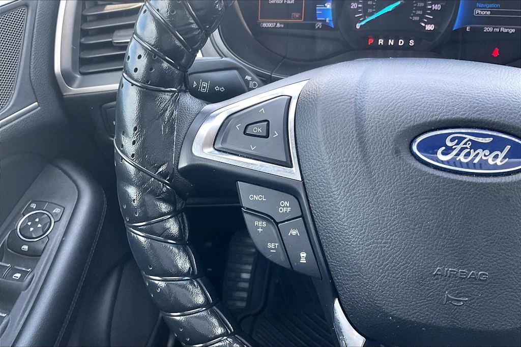Thumbnail: 2022 Ford Edge - 24