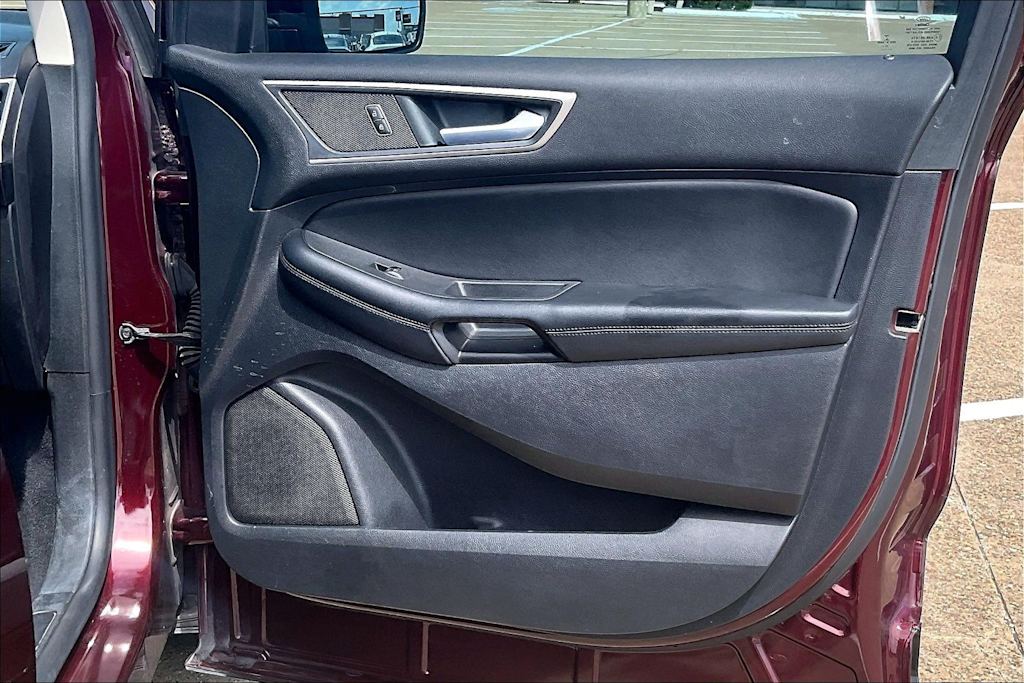 Thumbnail: 2022 Ford Edge - 27