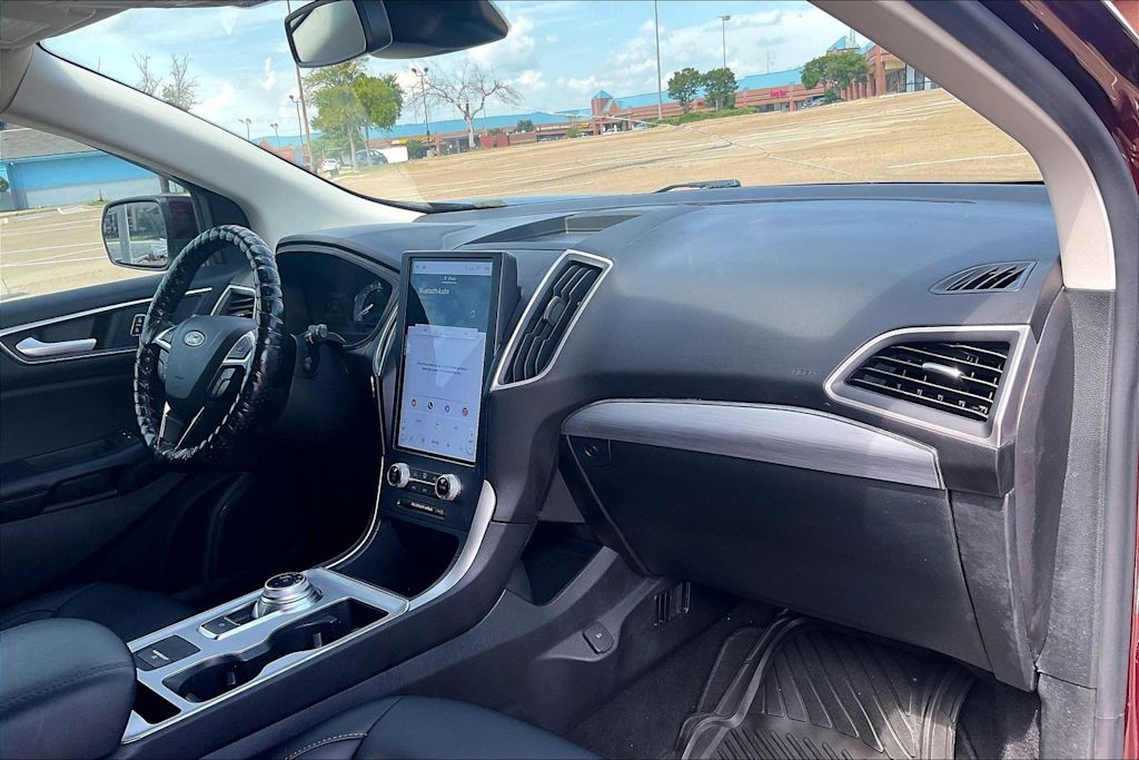 Thumbnail: 2022 Ford Edge - 23