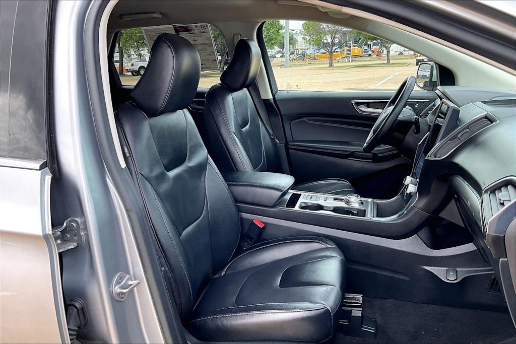 Thumbnail: 2022 Ford Edge - 11