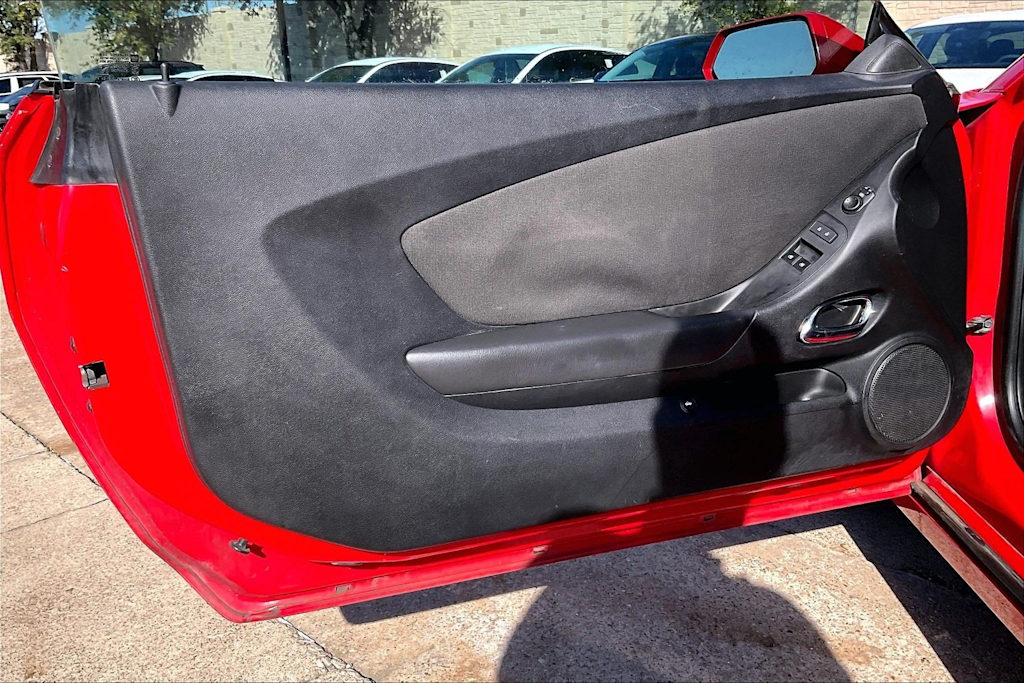 Thumbnail: 2015 Chevrolet Camaro - 26