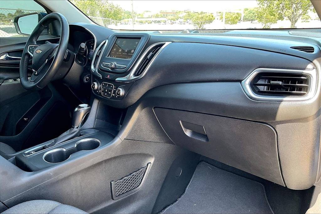 Thumbnail: 2019 Chevrolet Equinox - 24