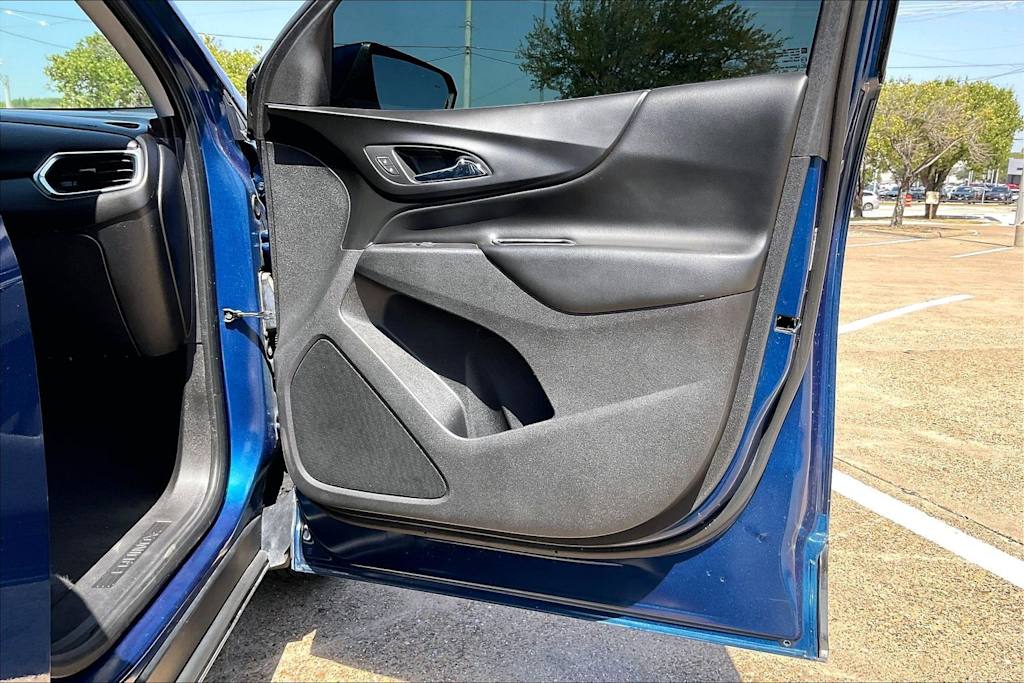 Thumbnail: 2019 Chevrolet Equinox - 28