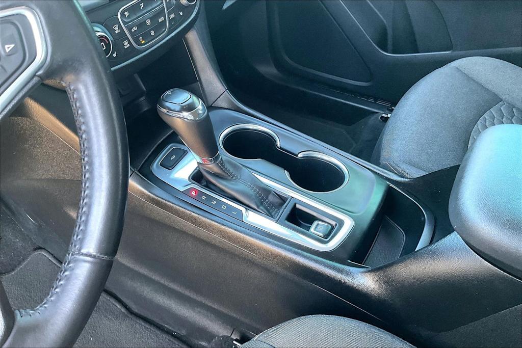 Thumbnail: 2019 Chevrolet Equinox - 14