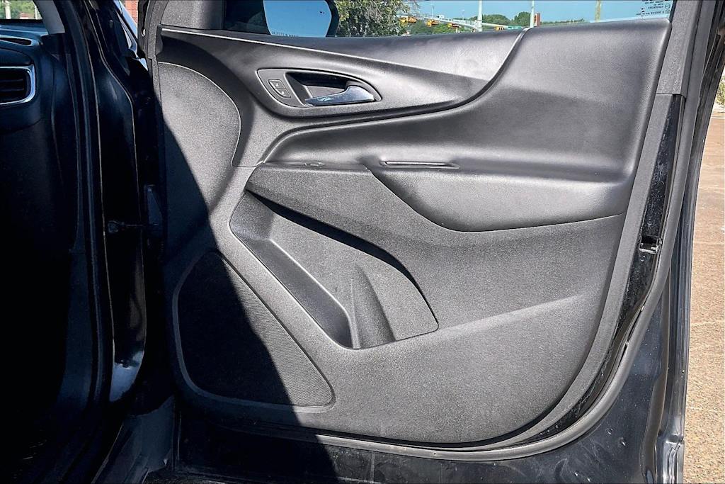 Thumbnail: 2019 Chevrolet Equinox - 28