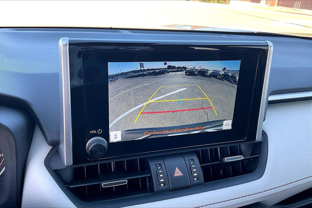 Thumbnail: 2025 Toyota RAV4 - 26