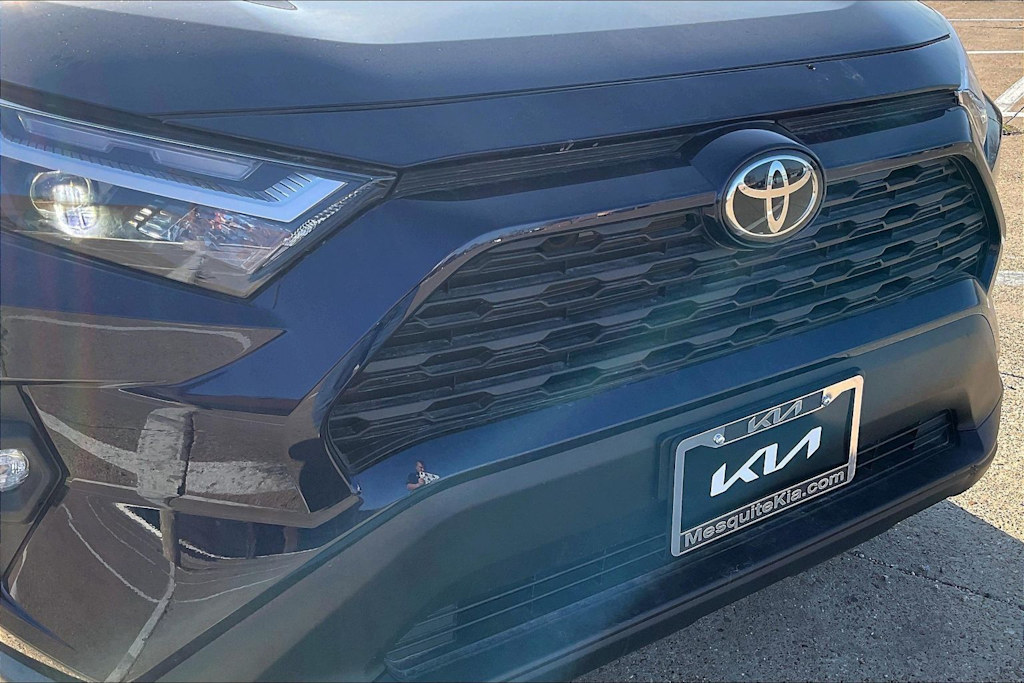 Thumbnail: 2025 Toyota RAV4 - 33