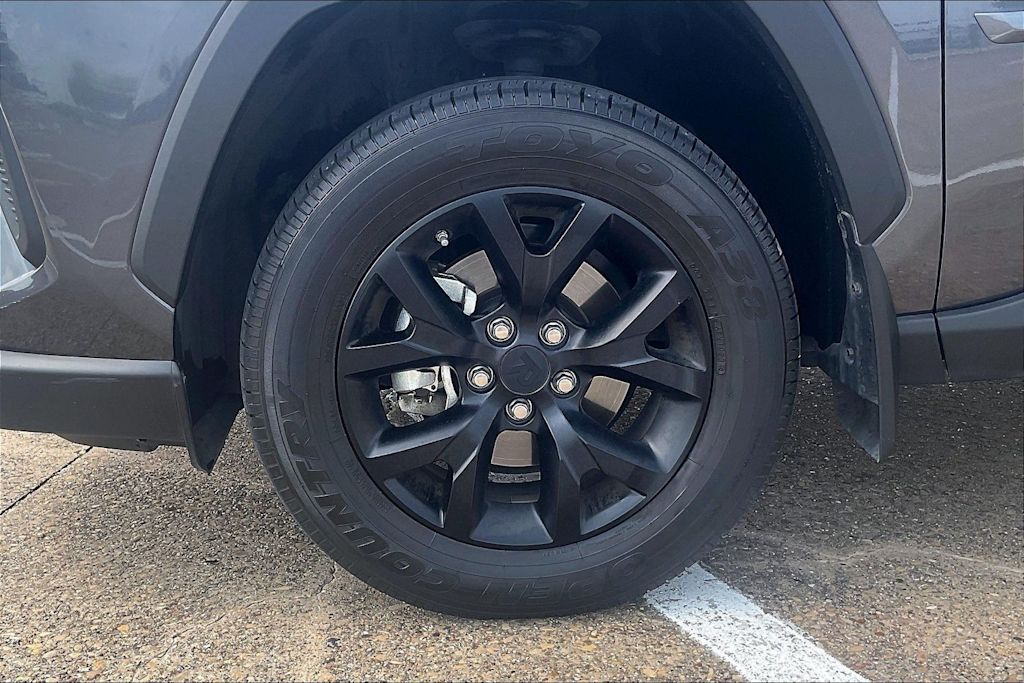 Thumbnail: 2023 Toyota RAV4 - 8