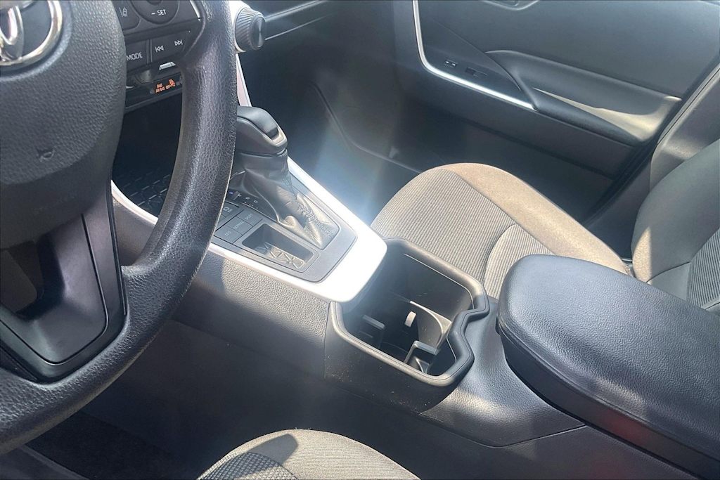 Thumbnail: 2023 Toyota RAV4 - 16