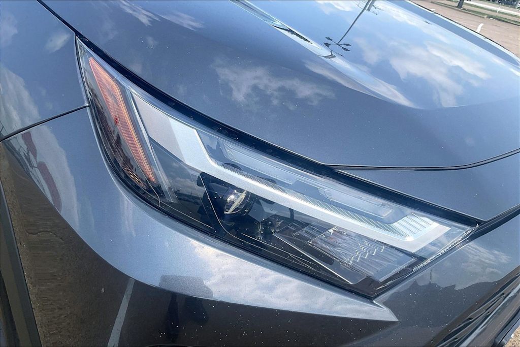 Thumbnail: 2023 Toyota RAV4 - 29