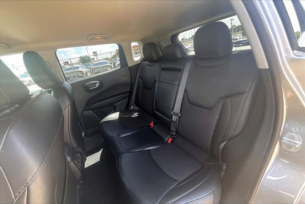 Thumbnail: 2019 Jeep Compass - 27