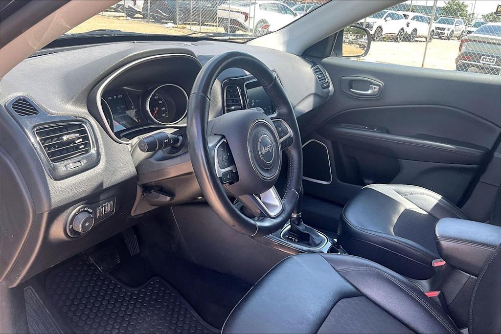 Thumbnail: 2019 Jeep Compass - 2