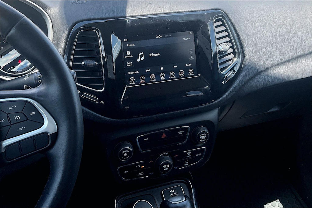 Thumbnail: 2019 Jeep Compass - 14
