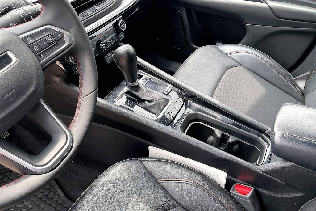 Thumbnail: 2025 Jeep Compass - 17