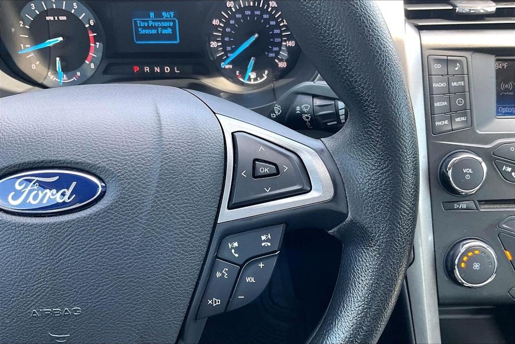 Thumbnail: 2017 Ford Fusion - 25