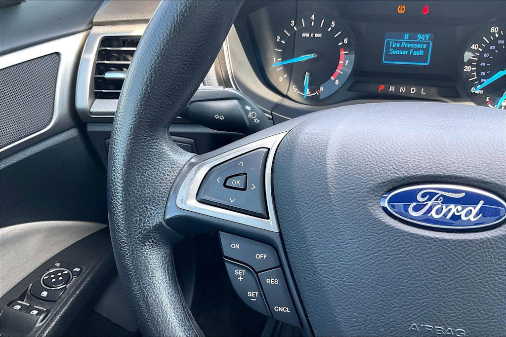 Thumbnail: 2017 Ford Fusion - 24