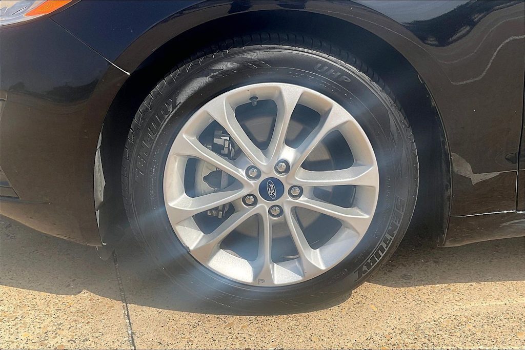 Thumbnail: 2020 Ford Fusion - 8