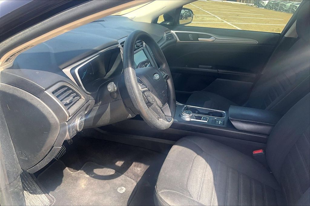 Thumbnail: 2020 Ford Fusion - 10