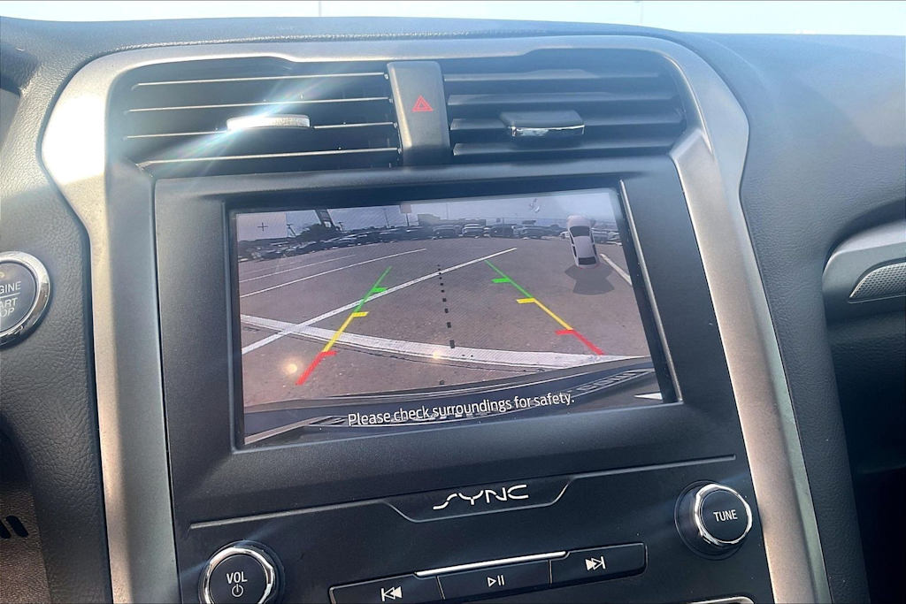 Thumbnail: 2020 Ford Fusion - 25
