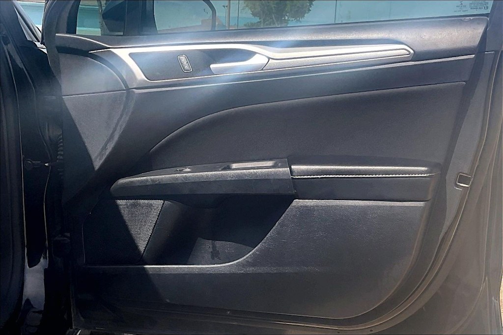 Thumbnail: 2020 Ford Fusion - 27