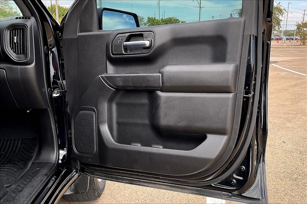 Thumbnail: 2024 Chevrolet Silverado 1500 - 29