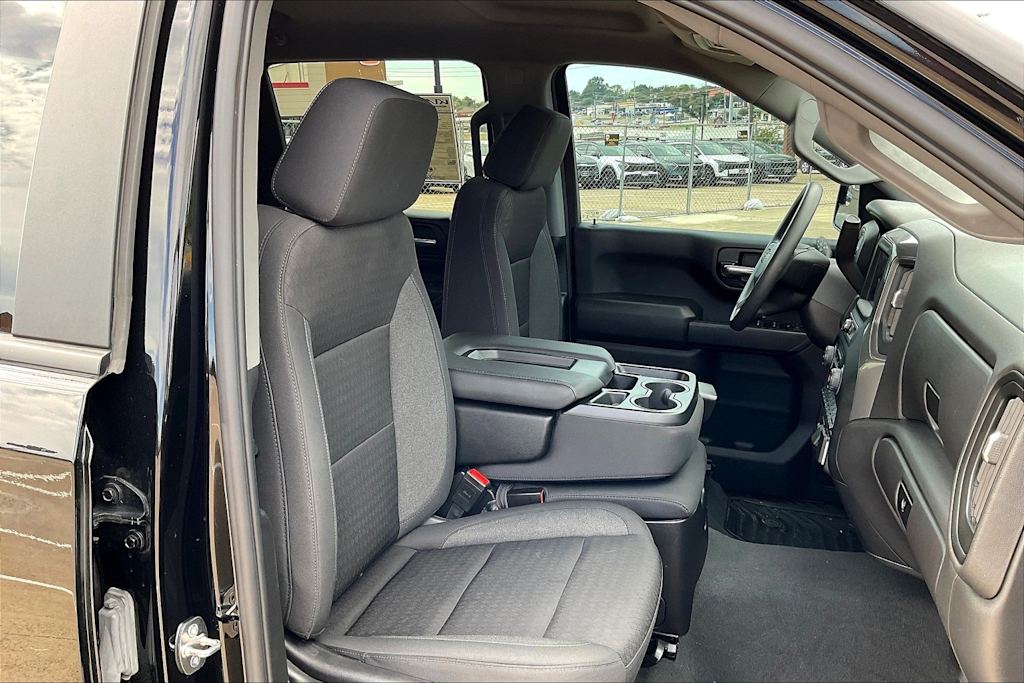 Thumbnail: 2024 Chevrolet Silverado 1500 - 21