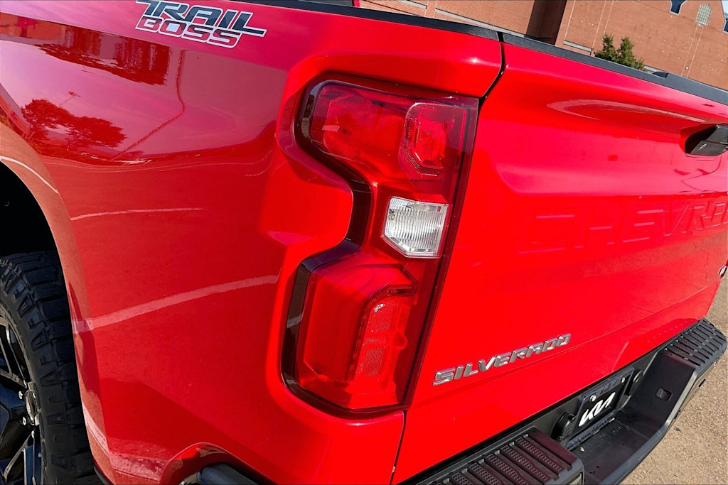 Thumbnail: 2021 Chevrolet Silverado 1500 - 31
