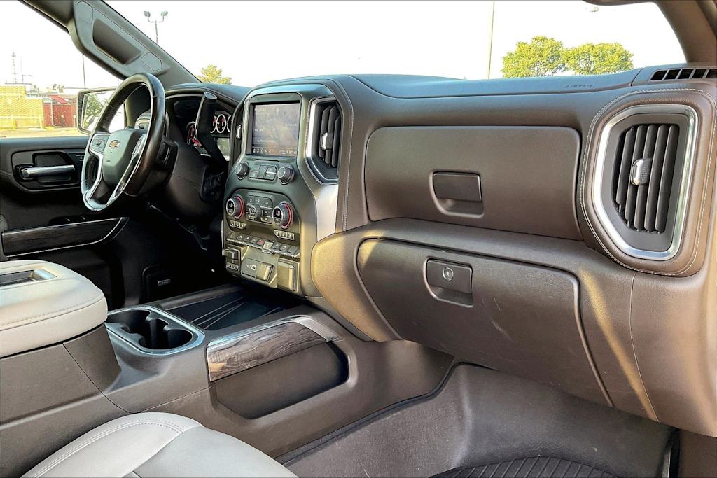 Thumbnail: 2022 Chevrolet Silverado 1500 - 14