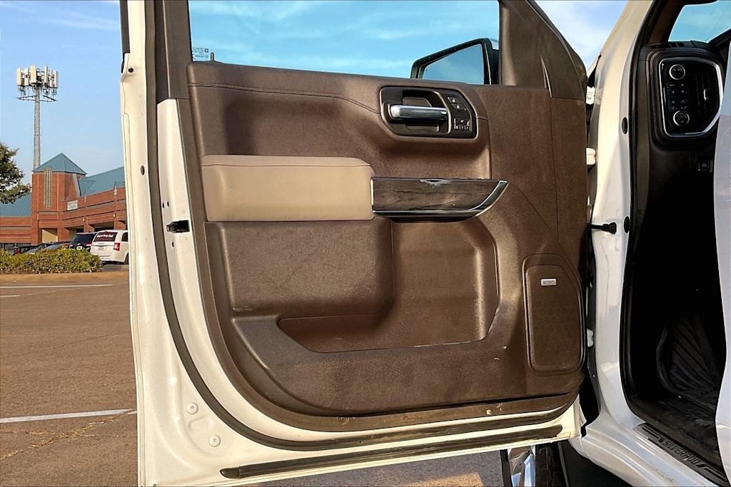 Thumbnail: 2022 Chevrolet Silverado 1500 - 26