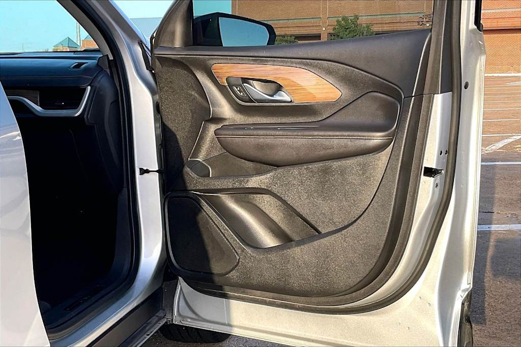 Thumbnail: 2021 GMC Terrain - 28