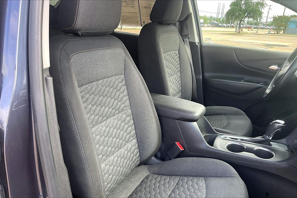 Thumbnail: 2018 Chevrolet Equinox - 9