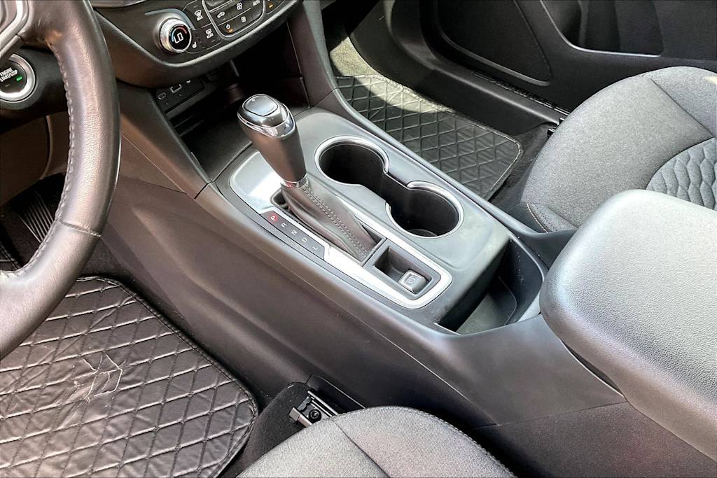 Thumbnail: 2019 Chevrolet Equinox - 16