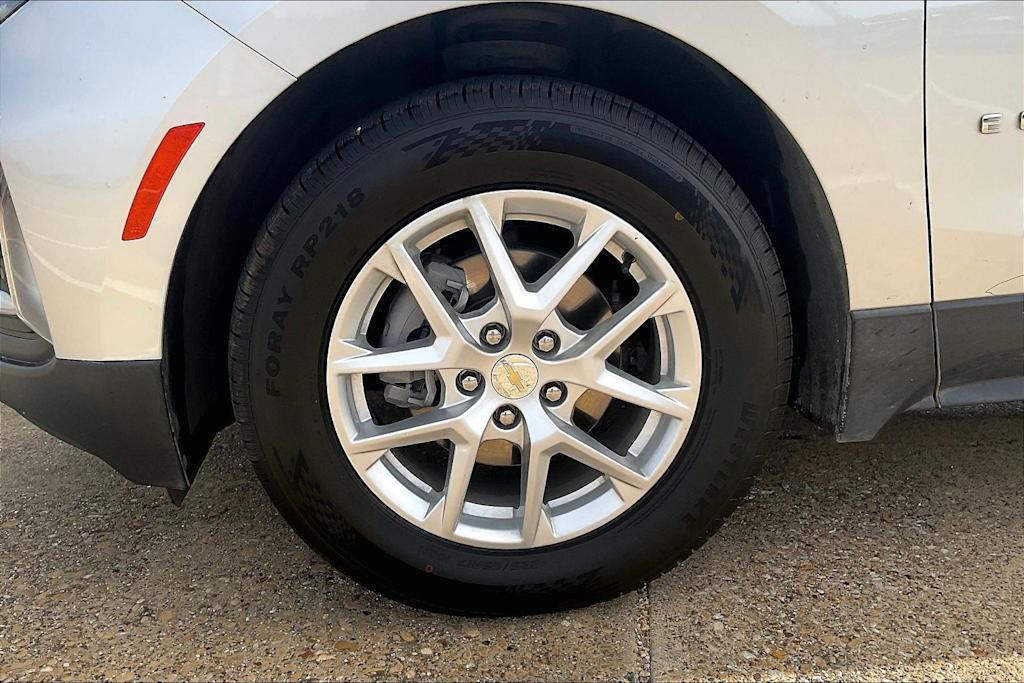 Thumbnail: 2022 Chevrolet Equinox - 8