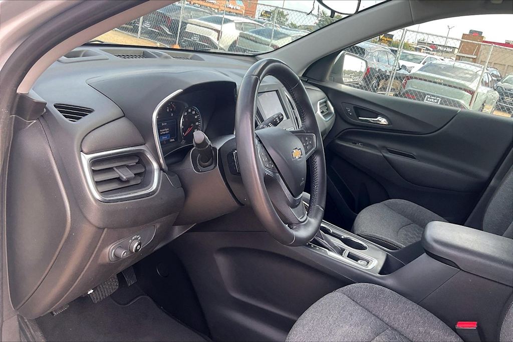Thumbnail: 2022 Chevrolet Equinox - 2