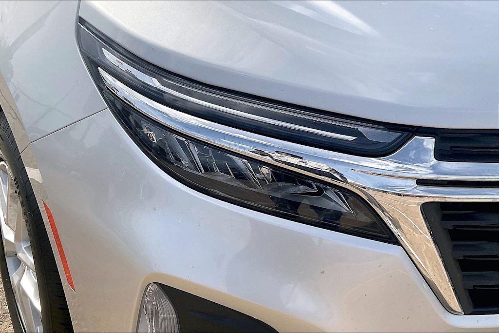 Thumbnail: 2022 Chevrolet Equinox - 29