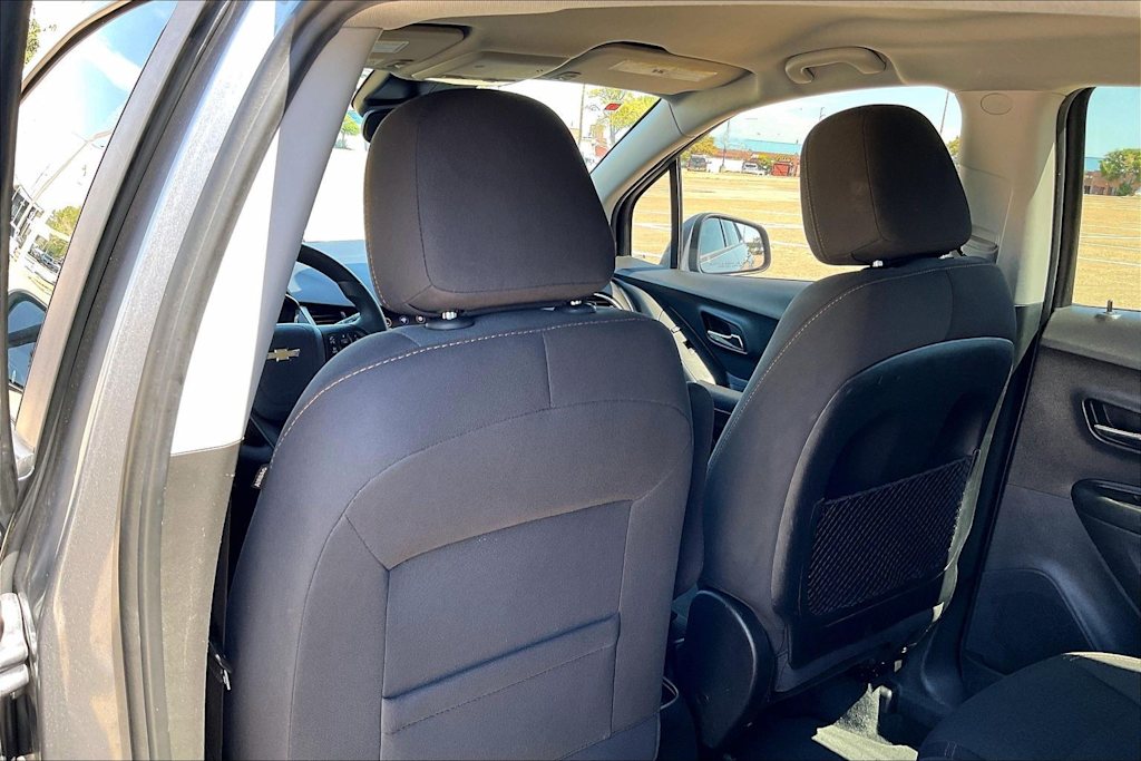 Thumbnail: 2020 Chevrolet Trax - 12